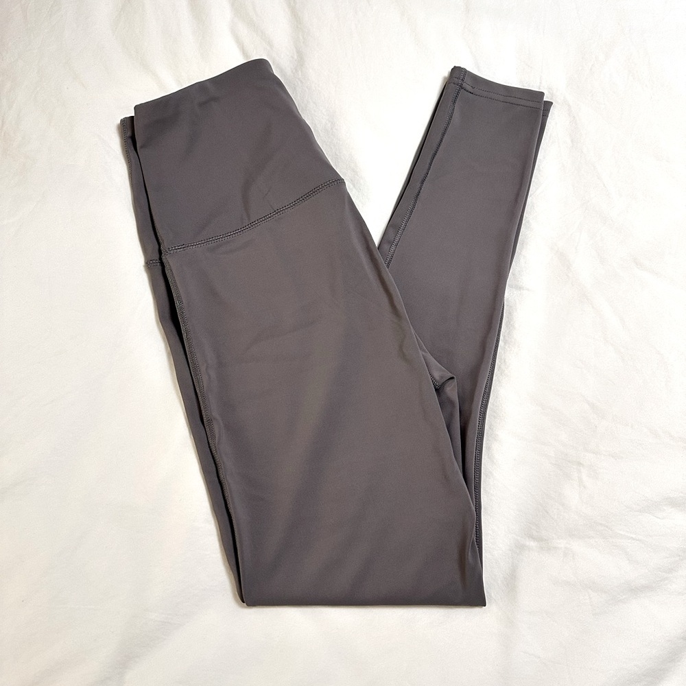 Queenieke workout athletic yoga leggings size M